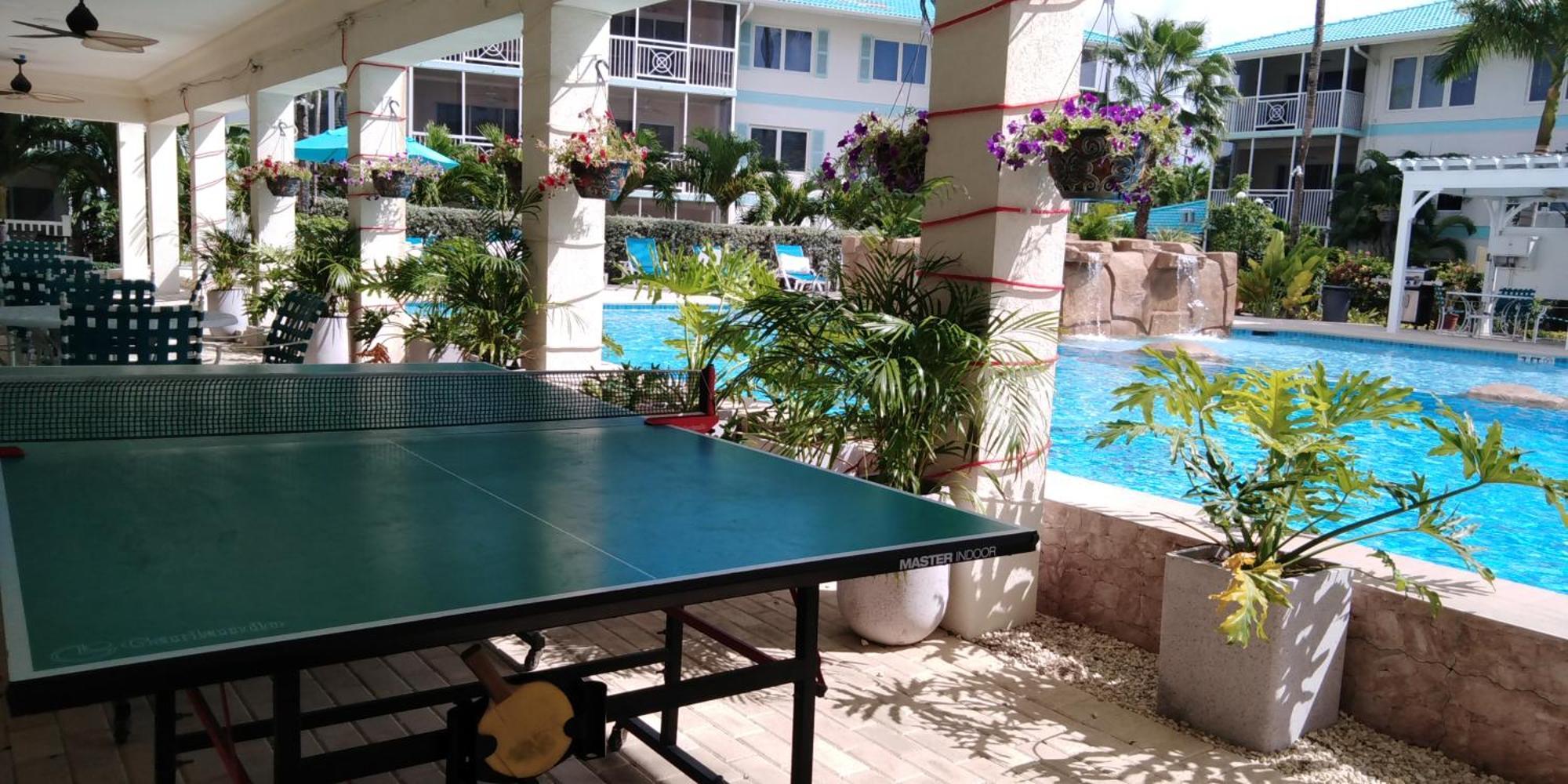 Seven Mile Beach Resort Джорджтаун Экстерьер фото
