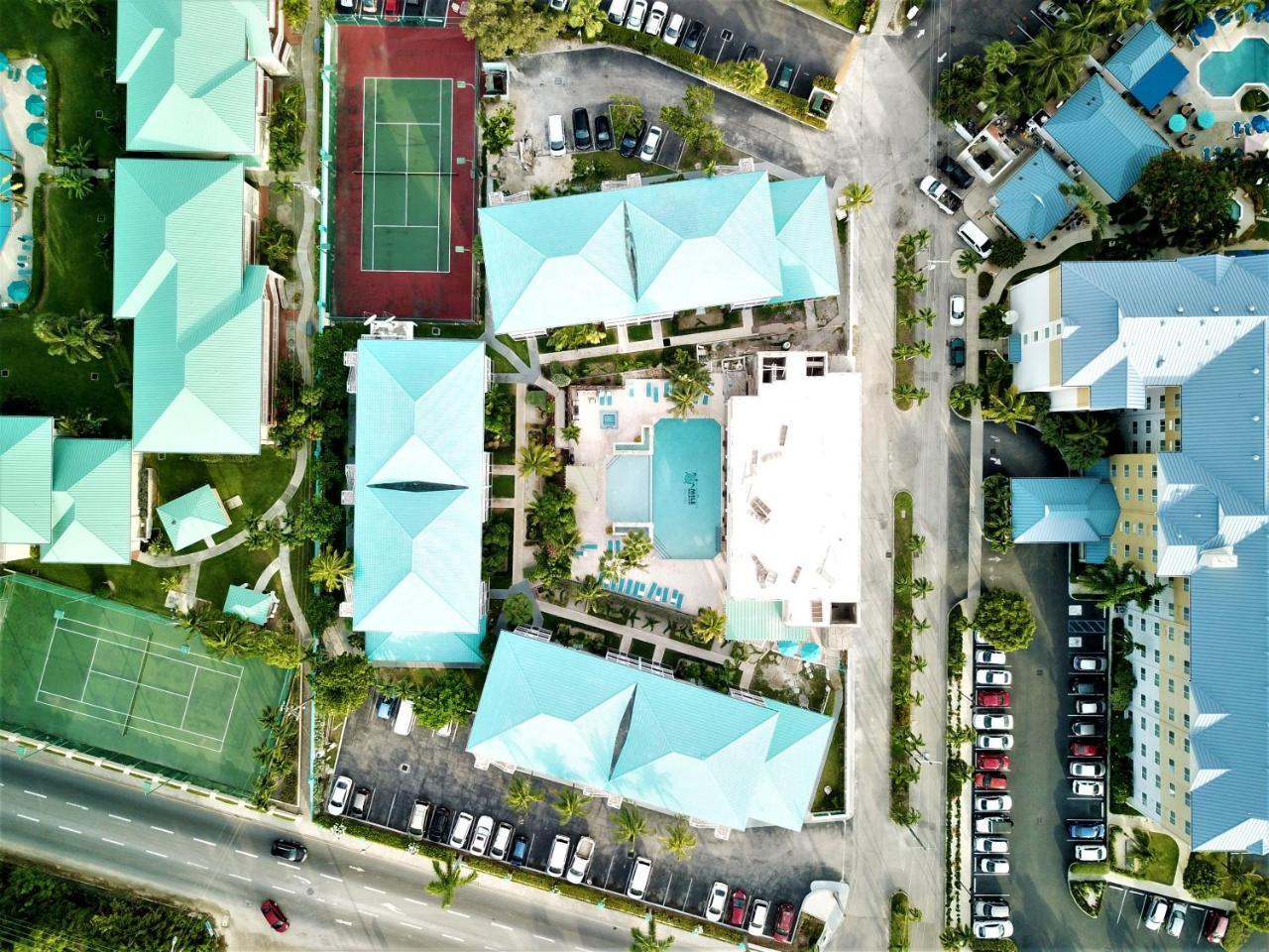Seven Mile Beach Resort Джорджтаун Экстерьер фото
